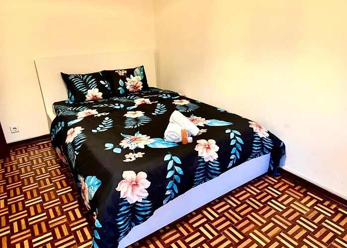 Private Arroios Near Metro And Access Homestay *