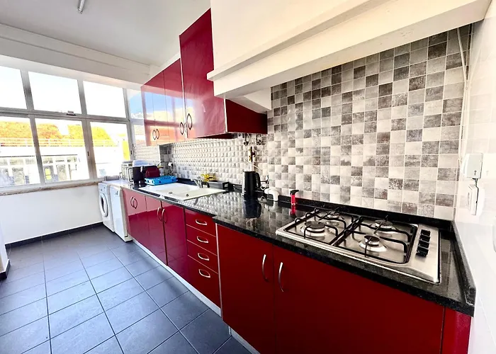 Homestay Private Arroios Near Metro And Access *