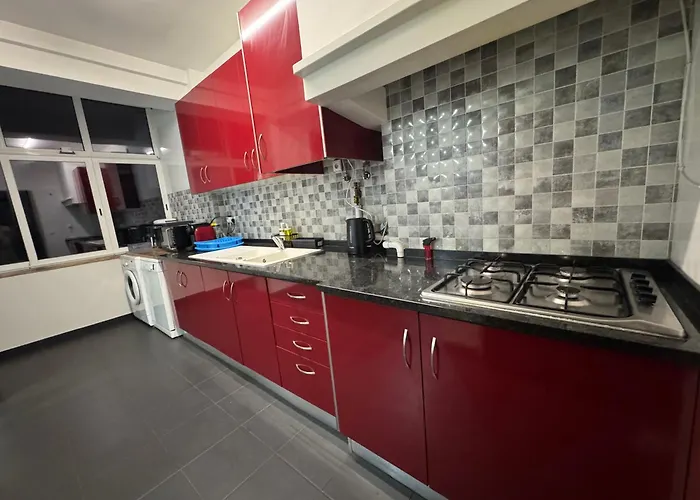 Homestay Private Arroios Near Metro And Access *