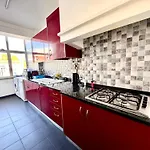 Homestay Central Lisbon Premium Balcony Room City View *