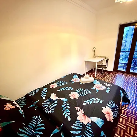 Private Arroios Near Metro And Access Accommodatie bij particulieren *