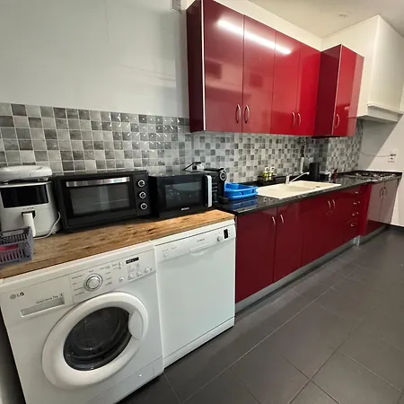 Private Arroios Near Metro And Access Quarto em Acomodações Particulares