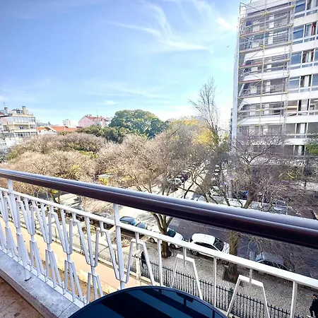 Rum i privatbostad Private Arroios Near Metro And Access *